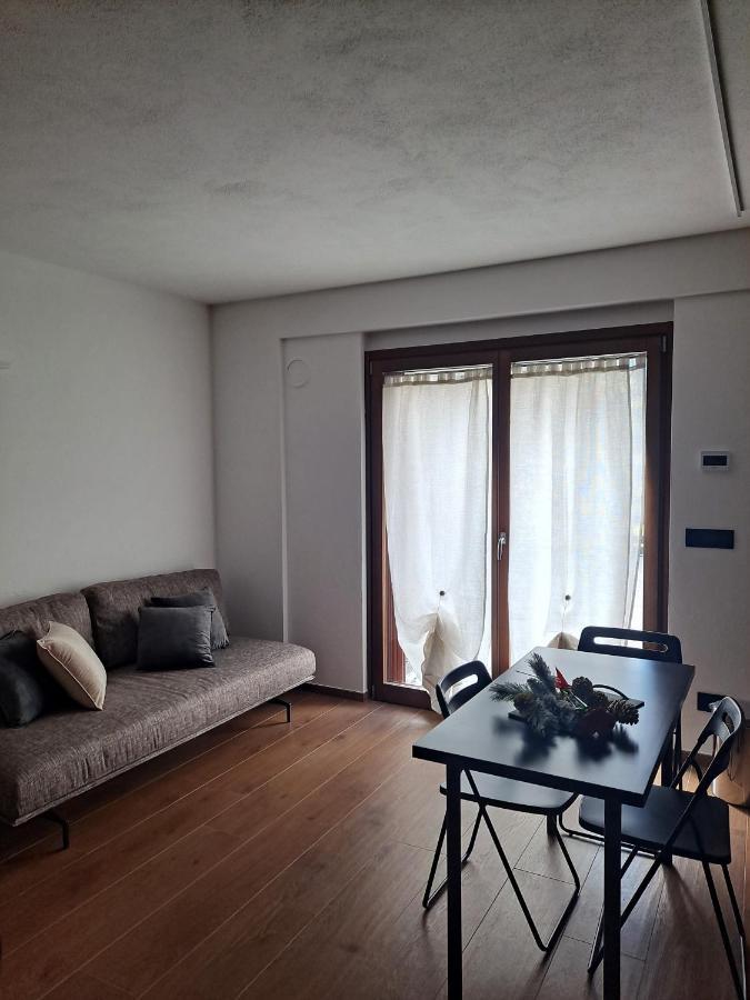 Petit Nid Appartement La Salle Buitenkant foto