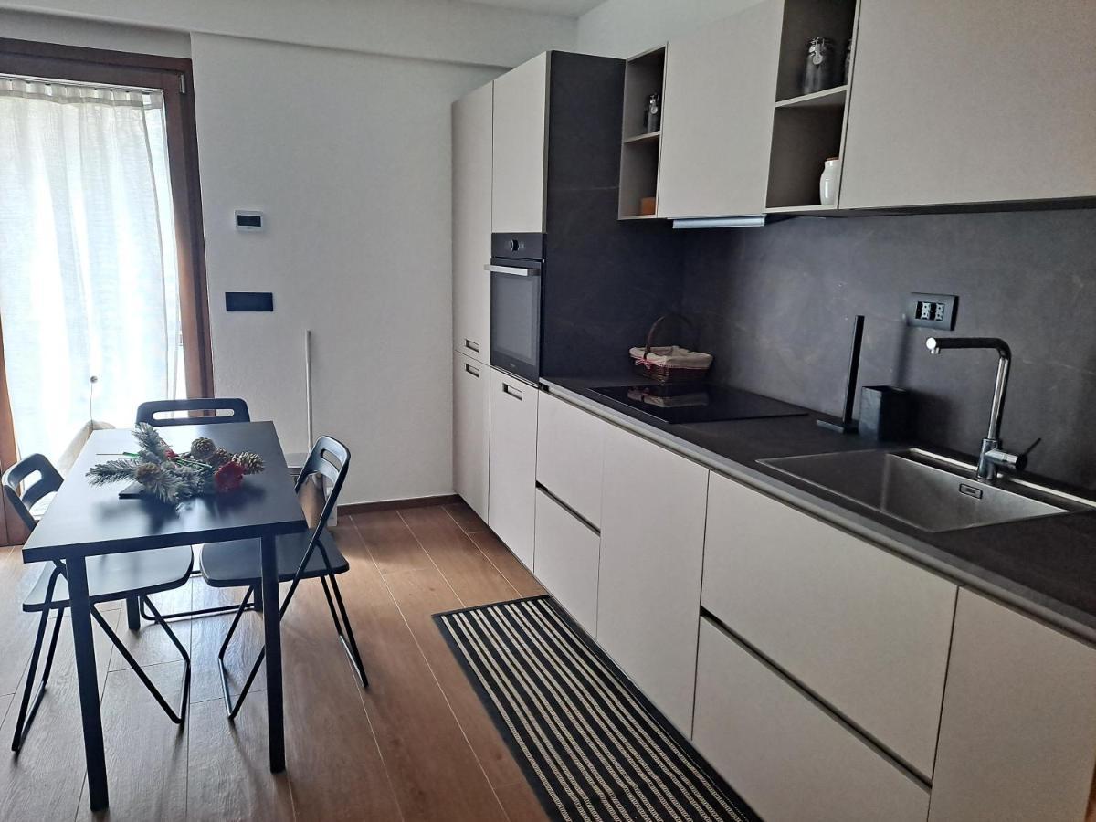 Petit Nid Appartement La Salle Buitenkant foto